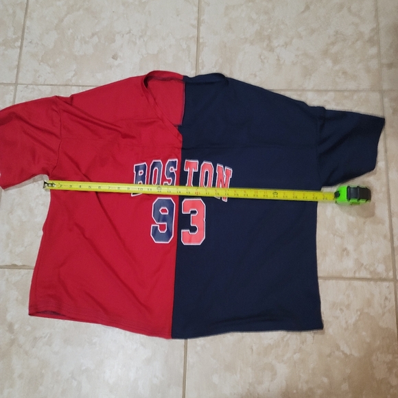 Vintage Boston Red Sox hockey jersey.  In great condition. - Picture 9 of 9